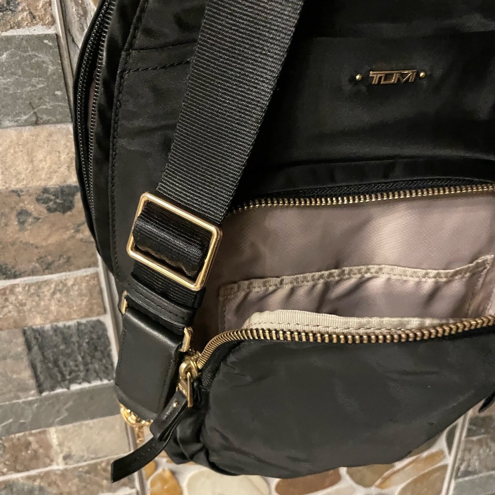 Tumi Cross Body Bag - Picture 3 of 16